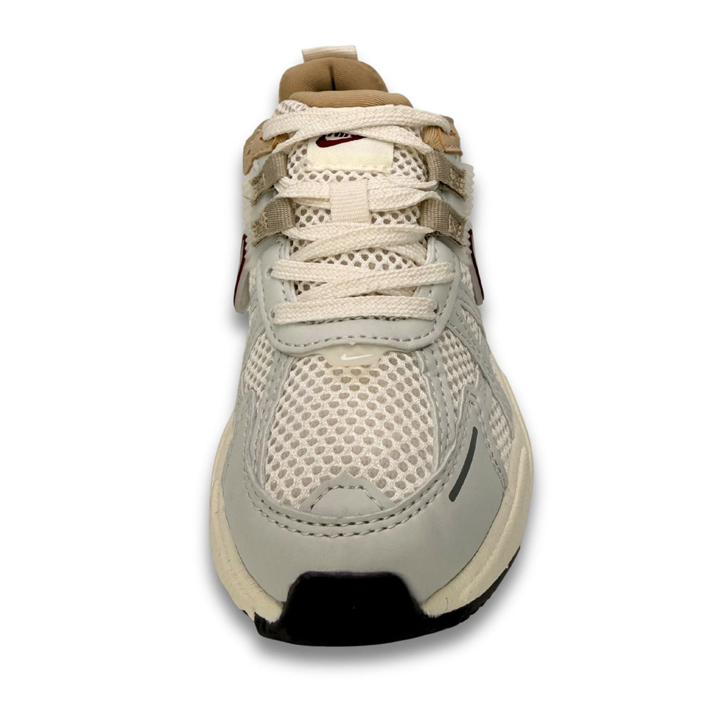 Tenis Nike V2K Run Light Brown