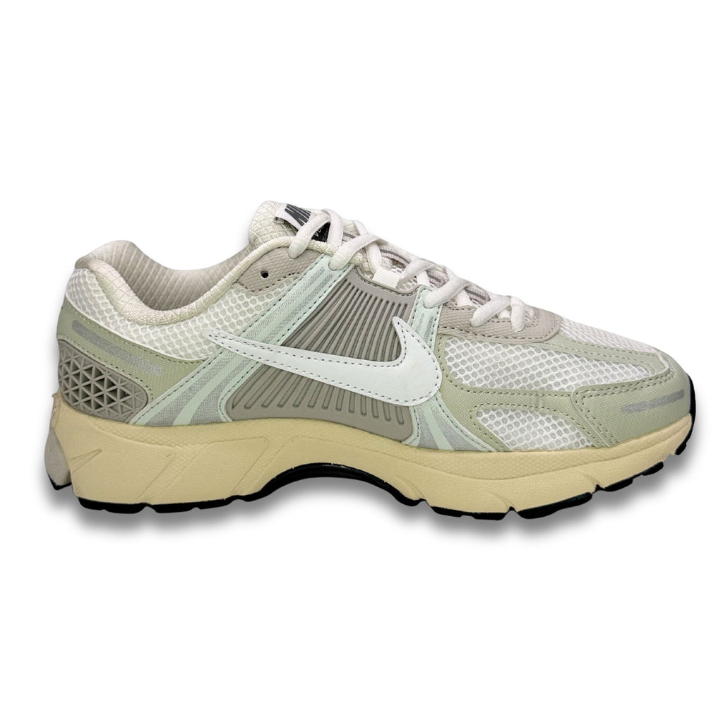 Tenis Nike Zoom Vomero 5