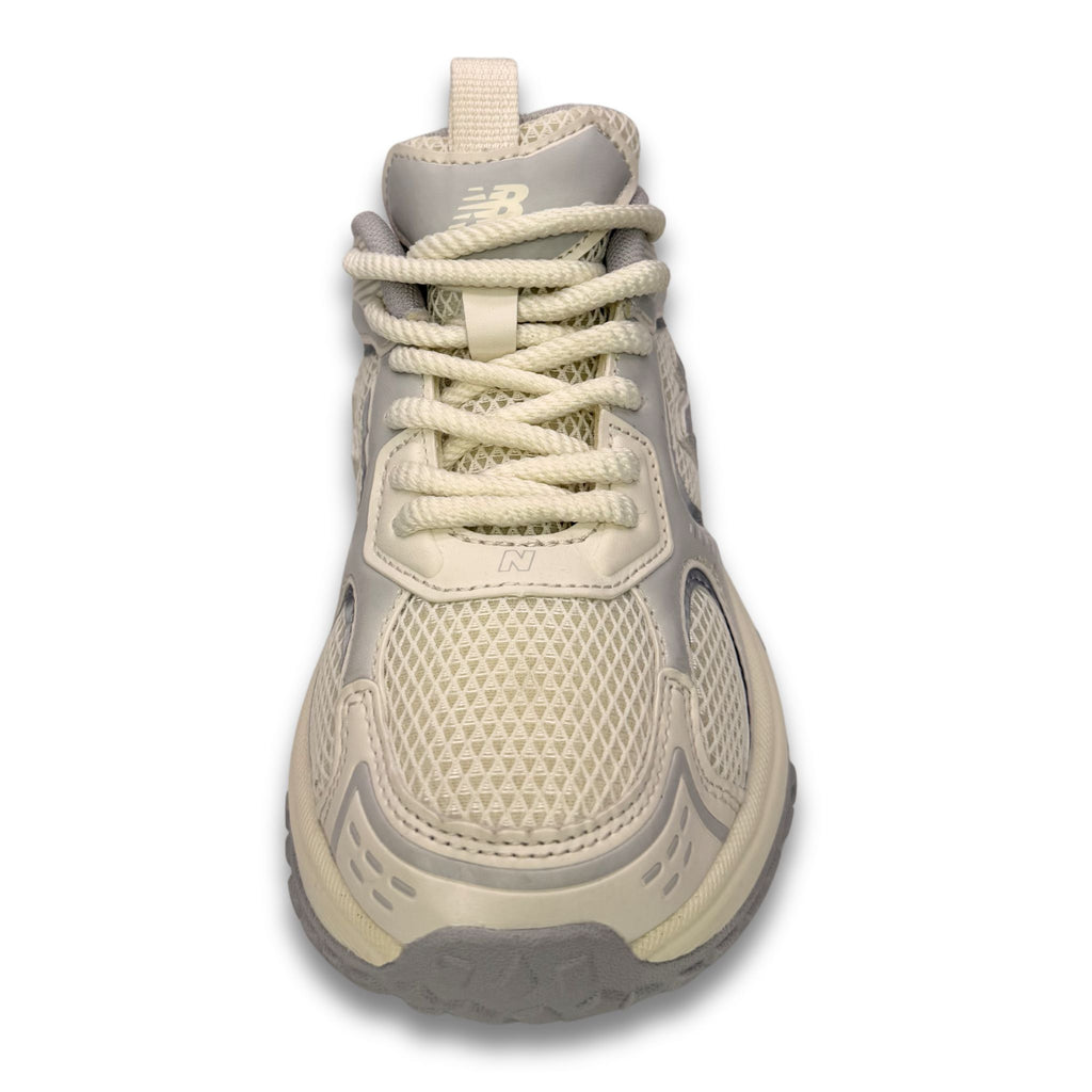 Tenis Mujer New Balance 530 Plus Marfil