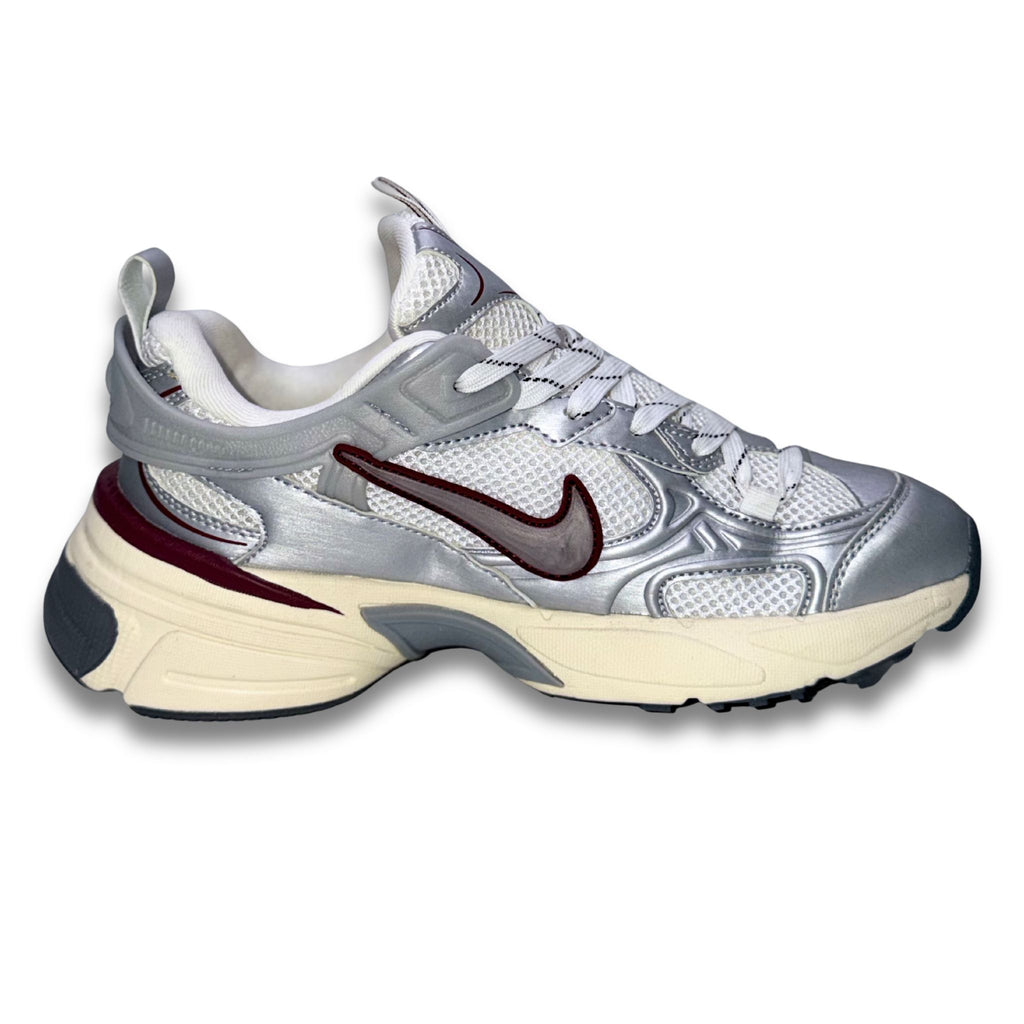 Tenis Nike V2K Run Platinum